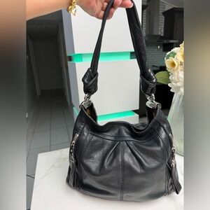 b. makowsky Black Leather Hobo Bag in EUC
